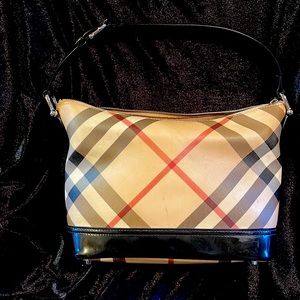 Burberry purse
